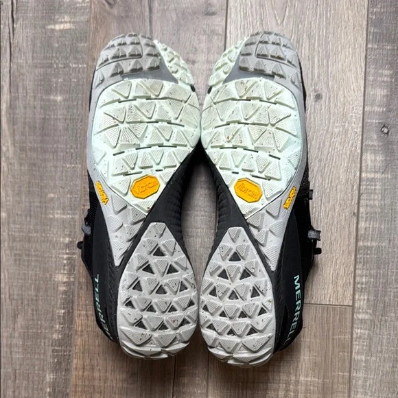 Merrell Woman’s Barefoot Trail Glove Running Shoes - Picture 5 of 6